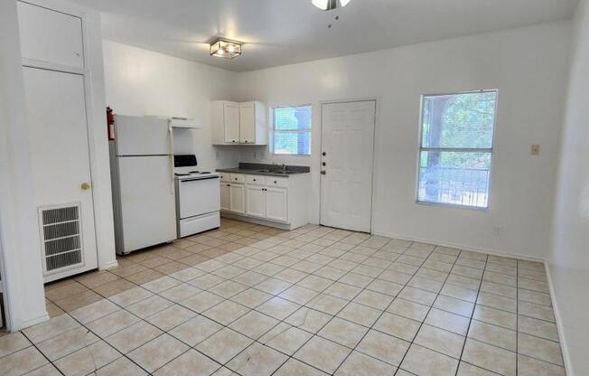 1702 W. Craig Pl