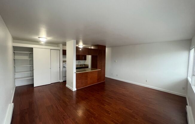 2 beds, 1 bath, $1,995, Unit 301