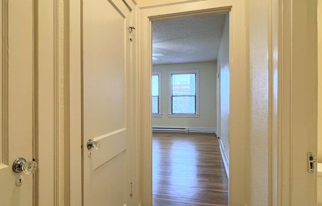 Studio, 1 bath, 525 sqft, $1,245, Unit 118