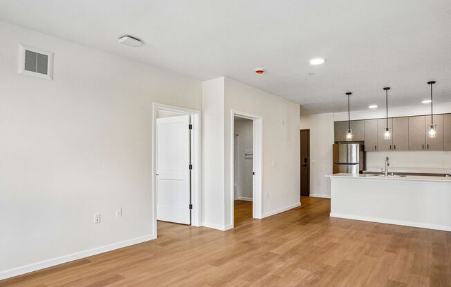 2 beds, 2 baths, 938 sqft, $2,325, Unit 215
