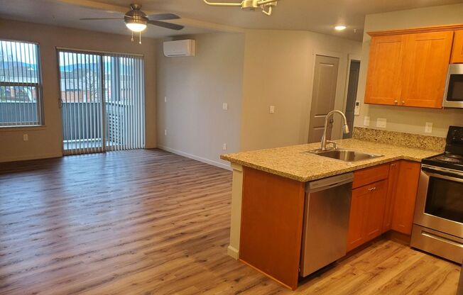 3 beds, 2 baths, 1,210 sqft, $2,550, Unit D-131