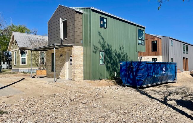 Modern Luxury in San Marcos' Premier Courtyard Community – Now Leasing!