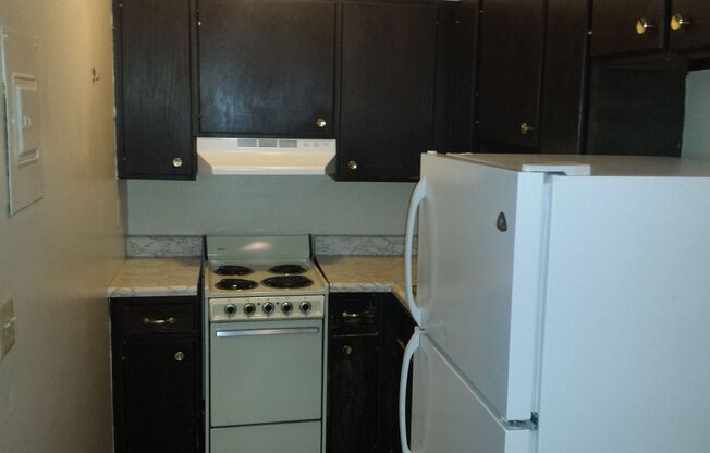 1 bed, 1 bath, 600 sqft, $680, Unit I7