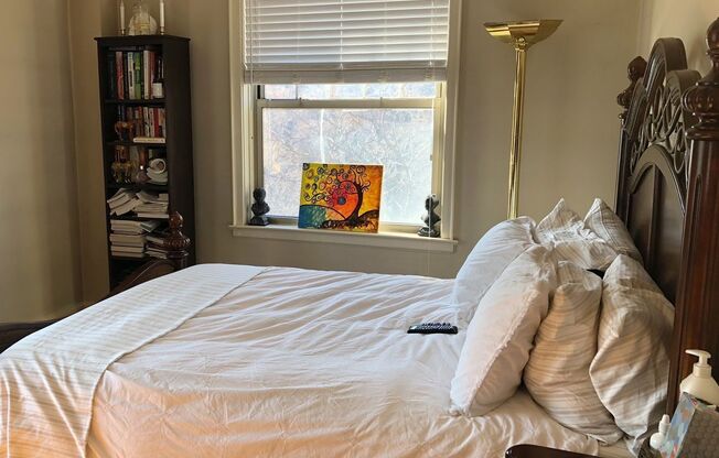 1 bed, 1 bath, 725 sqft, $1,400, Unit Apt. 4H