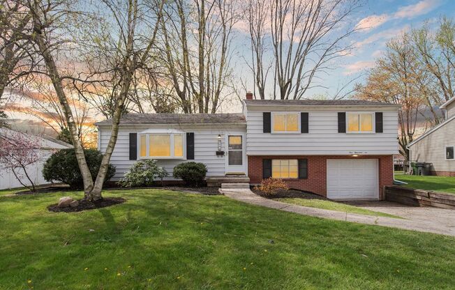 Beutifully remodeled 3 bedroom home in Maumee