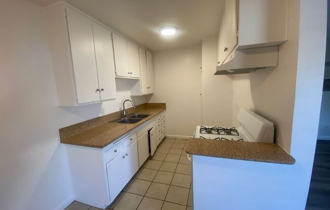 1 bed, 1 bath, 603 sqft, $1,695, Unit 1019-06