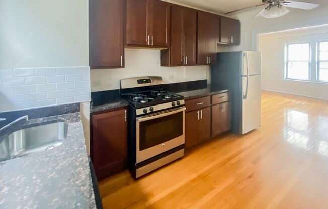 1 bed, 1 bath, 460 sqft, $1,895, Unit 1944-2M