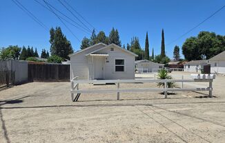1099 Kenwood Avenue, Turlock, CA 95380