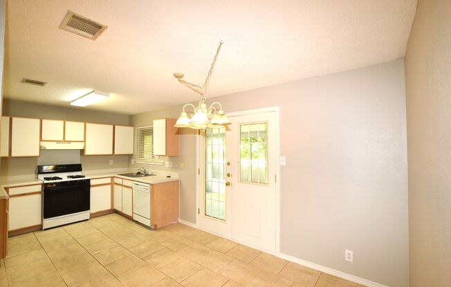 3 beds, 2.5 baths, $1,900