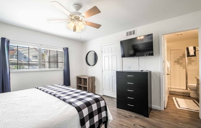 2 beds, 2 baths, $1,395