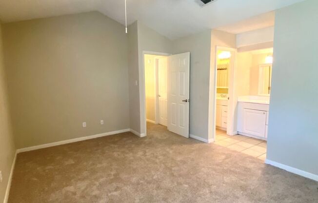 2 beds, 1 bath, $1,795