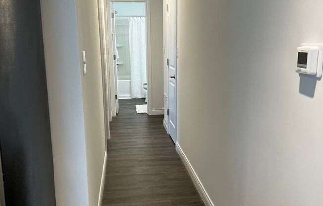 2 beds, 1 bath, 950 sqft, $1,175, Unit 3034-3