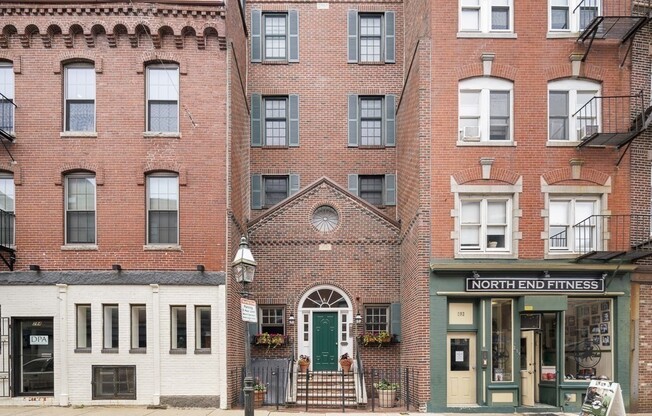 3 beds, 3 baths, 2,206 sqft, $6,800, Unit 2