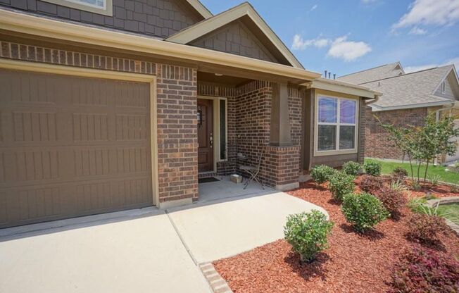 GREAT ONE STORY HOME IN FALCON POINTE*
