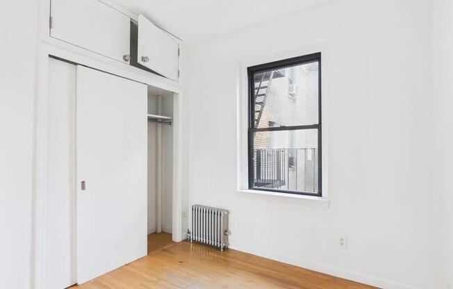 21 37 33 ST