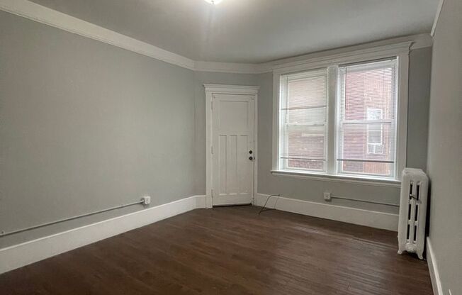 3 beds, 1 bath, 764 sqft, $1,795, Unit 6