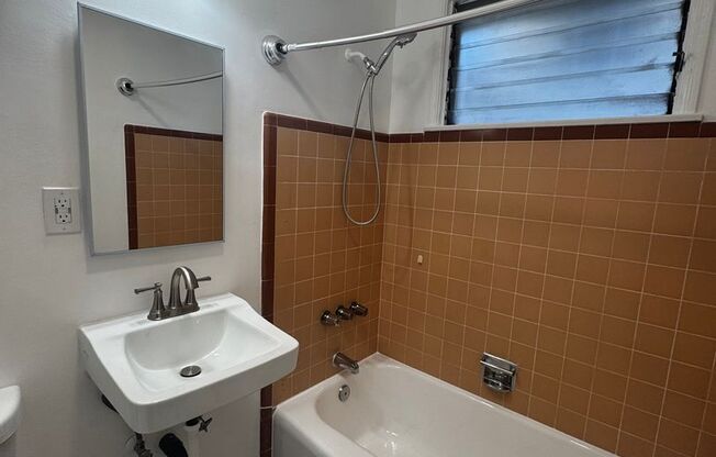 Studio, 1 bath, $1,450, Unit 1149-2