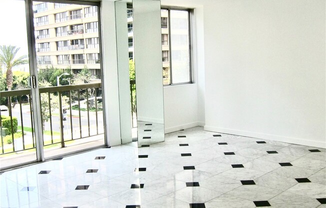 2 beds, 2 baths, 974 sqft, $3,975, Unit 602