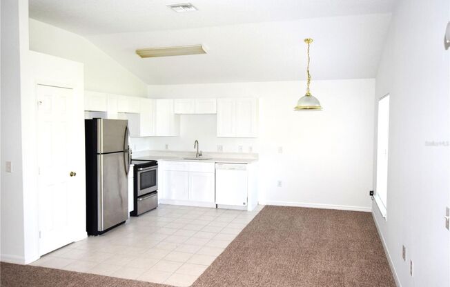 3 beds, 2 baths, $1,550, Unit Unit-1