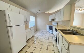 3 beds, 2 baths, $1,750