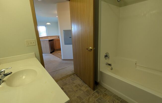 1 bed, 1 bath, 756 sqft, $1,425, Unit 200-301