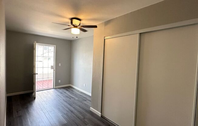 3 beds, 1 bath, 842 sqft, $2,295