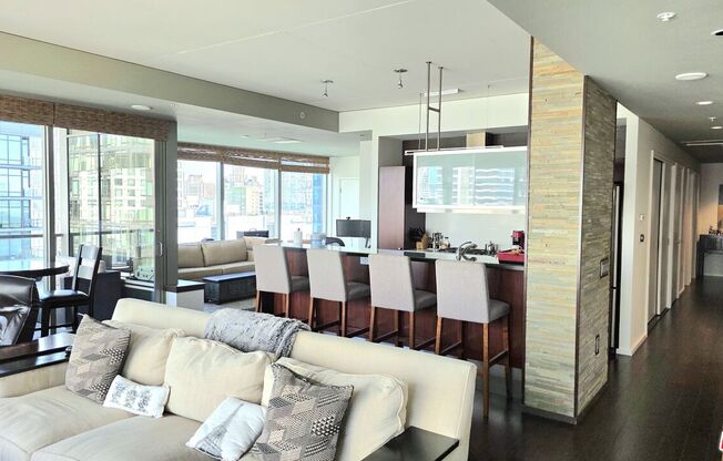 1 bed, 2 baths, 1,400 sqft, $4,200, Unit 1116