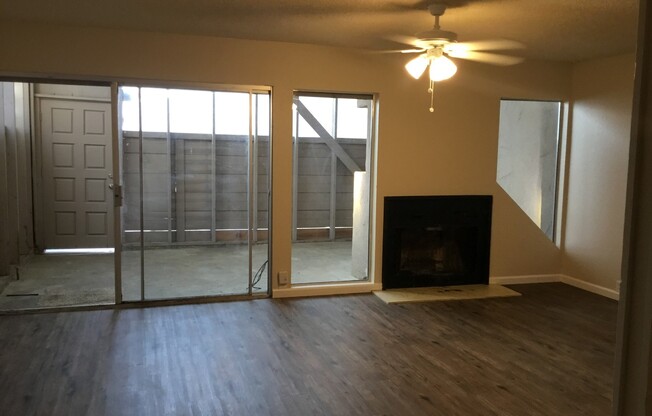 366 E. El Paso Ave.