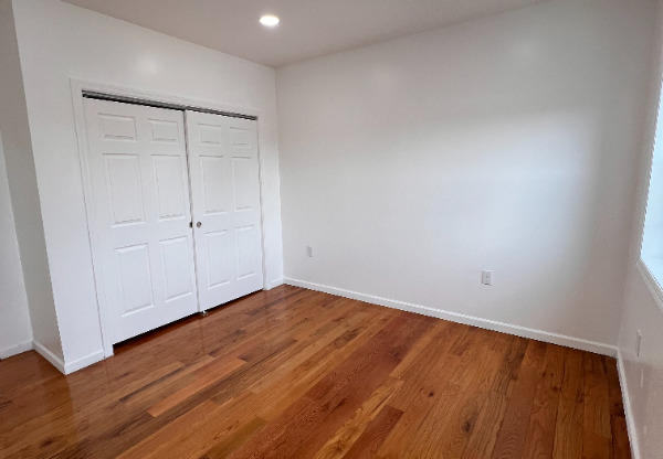 266 MAIN ST