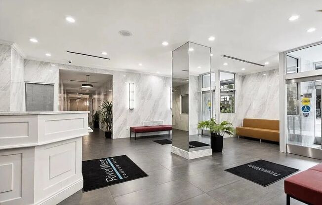 Studio, 1 bath, 420 sqft, $1,300, Unit 606