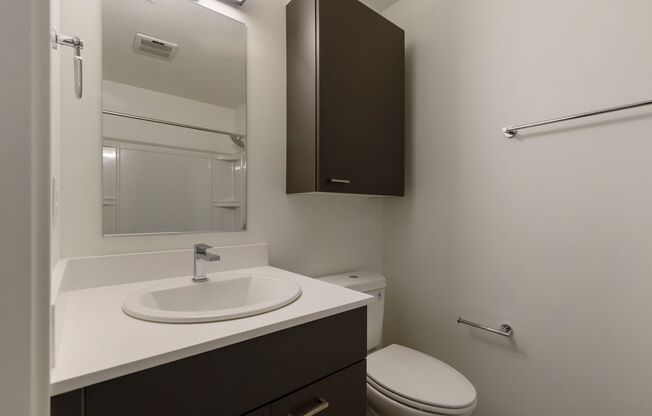 Studio, 1 bath, 250 sqft, $1,045, Unit 109