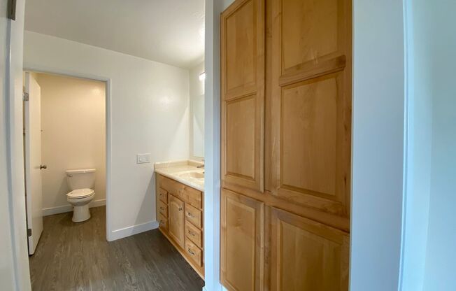 1 bed, 1 bath, 671 sqft, $2,425, Unit E-220
