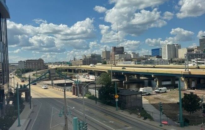 1 bed, 1 bath, 767 sqft, $1,750, Unit 402