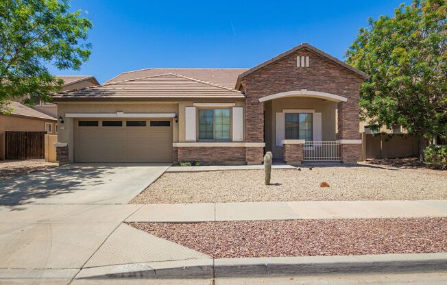 4 Bedroom 2 Bathroom with and Office in Gilbert