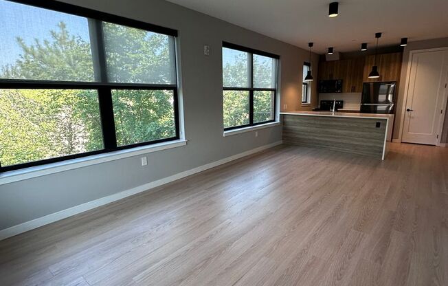 1 bed, 1 bath, 988 sqft, $3,925, Unit 206