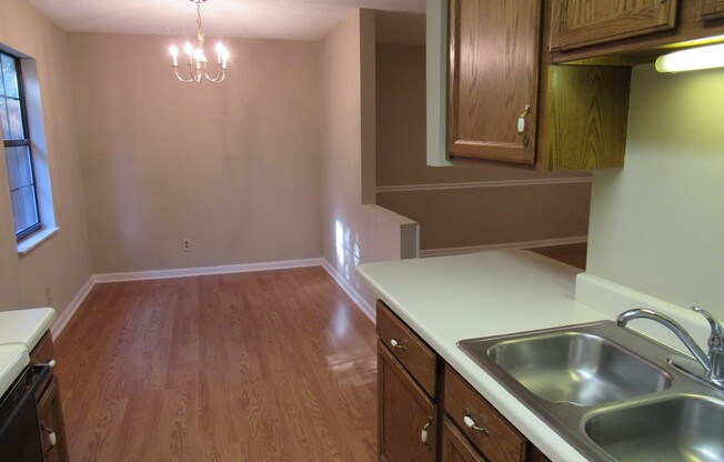 2 beds, 2 baths, $1,750