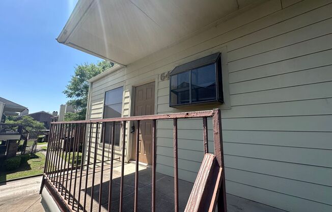 Studio, 1 bath, 432 sqft, $895, Unit 64