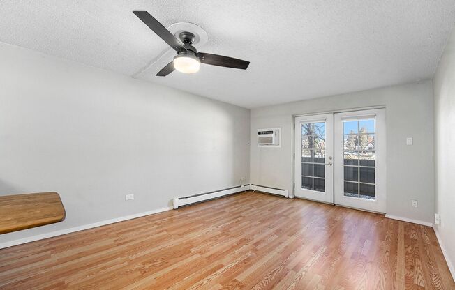 Beautifully Updated Condo In North Denver