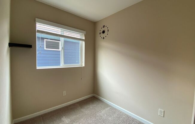 Beautiful 4 BD* 2.5 BA* Single Family Home Located In Heritage Station Community Located Near Orenco Station!  *Minutes To Max Line & Intel!*
