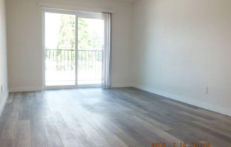 12544 15 AVE NE