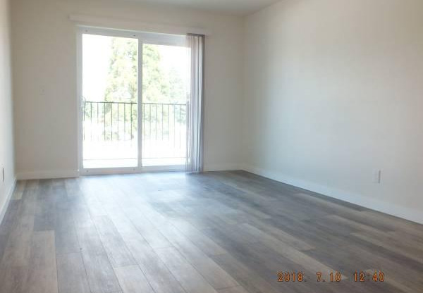12544 15 AVE NE