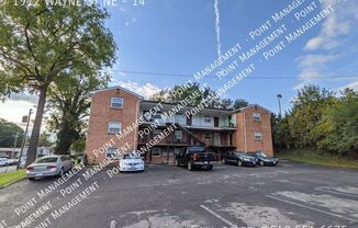 1912 Wayne St NE