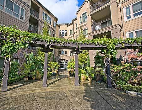 3 beds, 2 baths, 1,233 sqft, $3,495, Unit 318