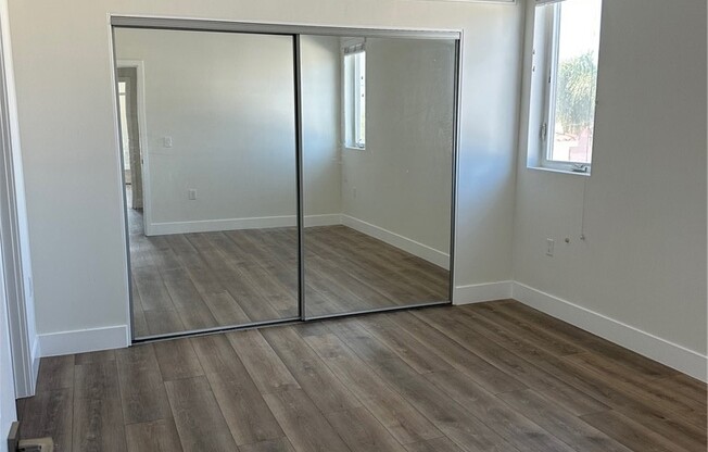 5132 CAHUENGA BLVD