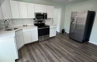 2 beds, 1 bath, $1,350, Unit 2FL