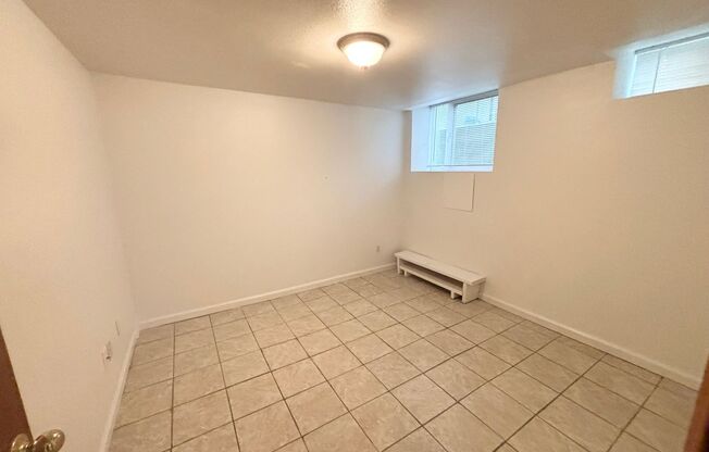 1 bed, 1 bath, 600 sqft, $1,125, Unit Unit E