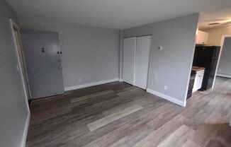 1 bed, 1 bath, 595 sqft, $825, Unit 43