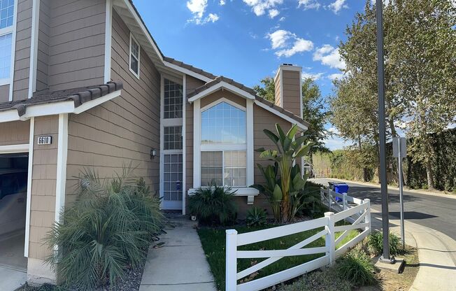 Newly Upgraded 3 Bedroom/2.5 Bathroom Townhome in Rancho Cucamonga