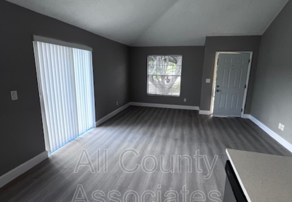 2684 RAE CT