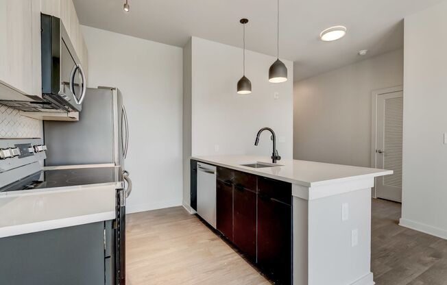 2 beds, 1 bath, 775 sqft, $1,865, Unit 506